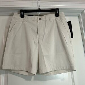 Lululemon ABC Classic-Fit Shorts in Bone-7"-WovenAir